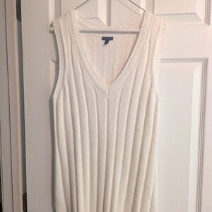 Women's Ivory Sleeveless Knit Vest